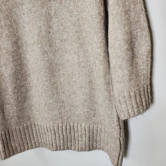 H&M beige alpaca wool blend cowl neck oversized sweater Size Large - Picture 9 of 9